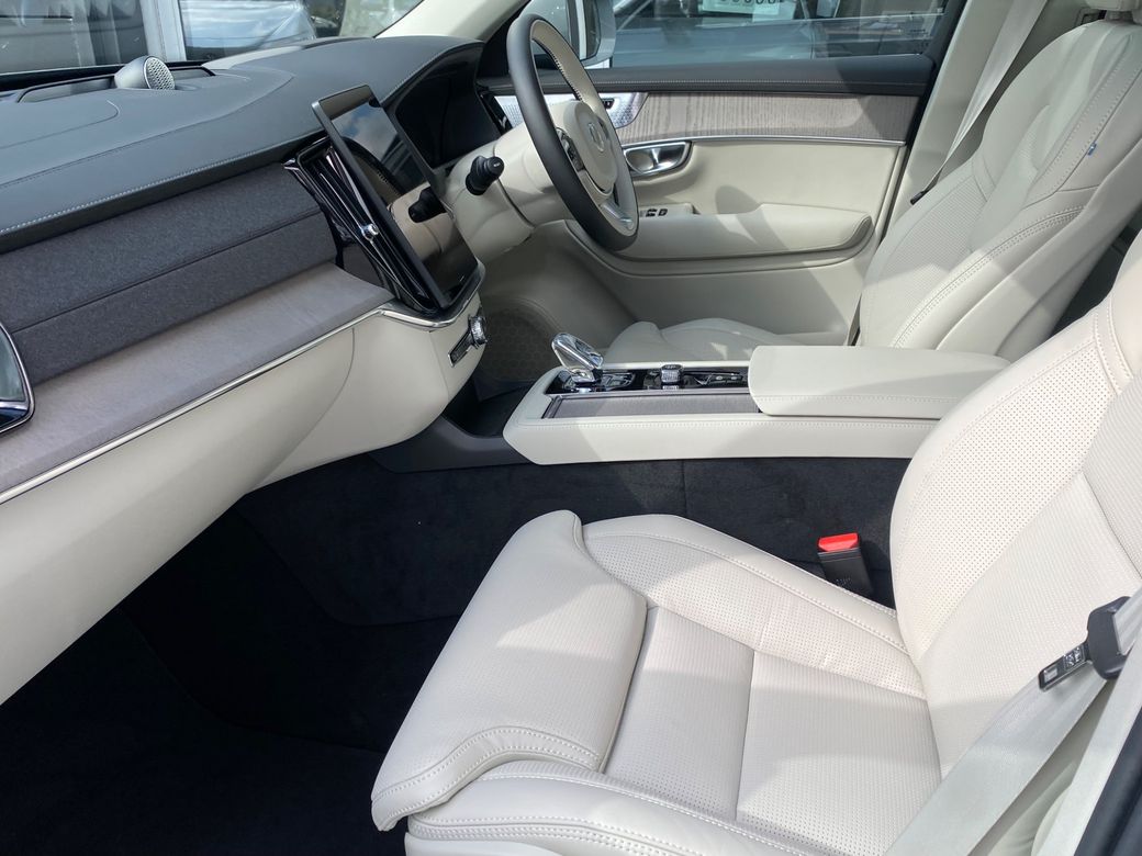 2025 Volvo XC90