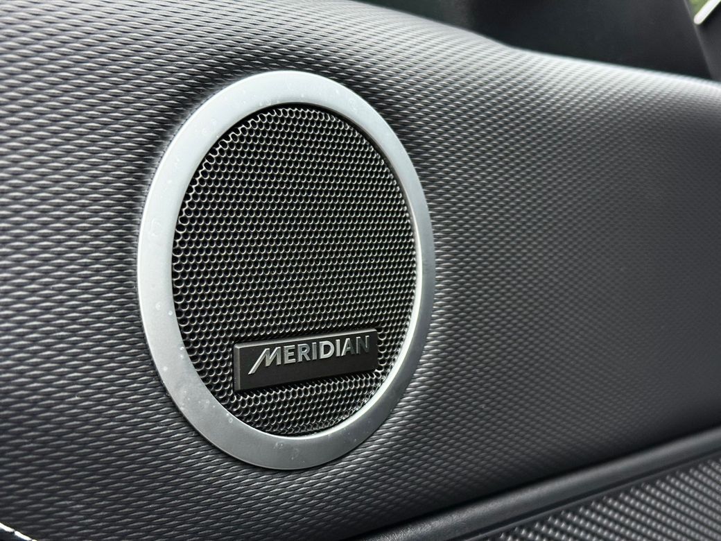 2024 Land Rover Discovery