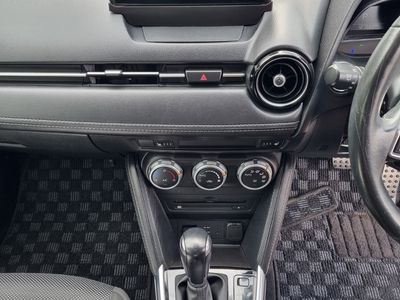 2017 Mazda Demio