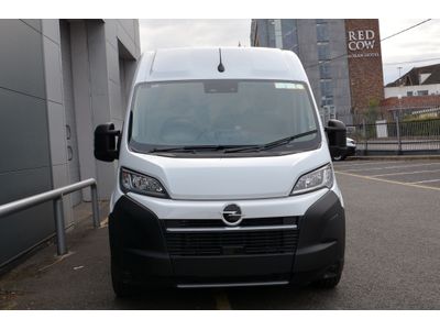 2025 Opel Movano