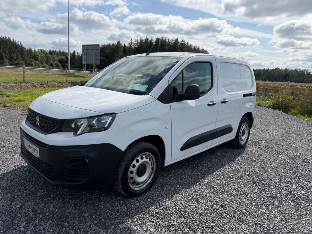2023 Peugeot Partner