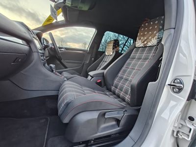 2011 Volkswagen Golf