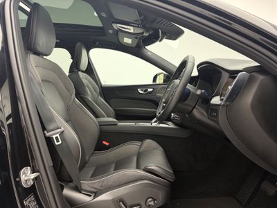 2025 Volvo XC60