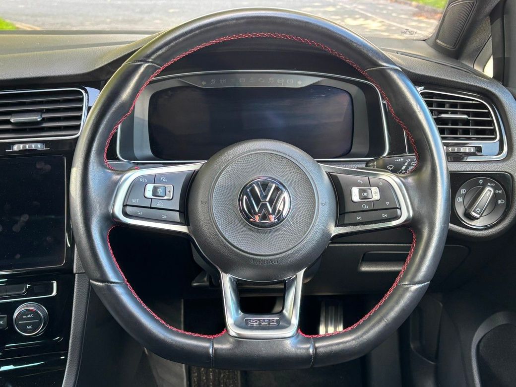 2018 Volkswagen Golf