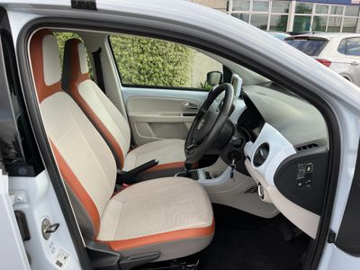 2013 Volkswagen up!