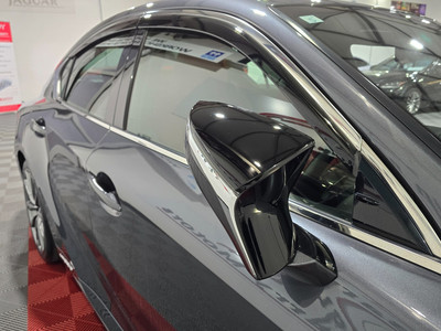 2021 Lexus IS 300h