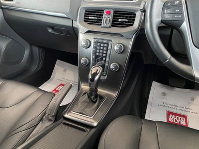 2015 Volvo V40