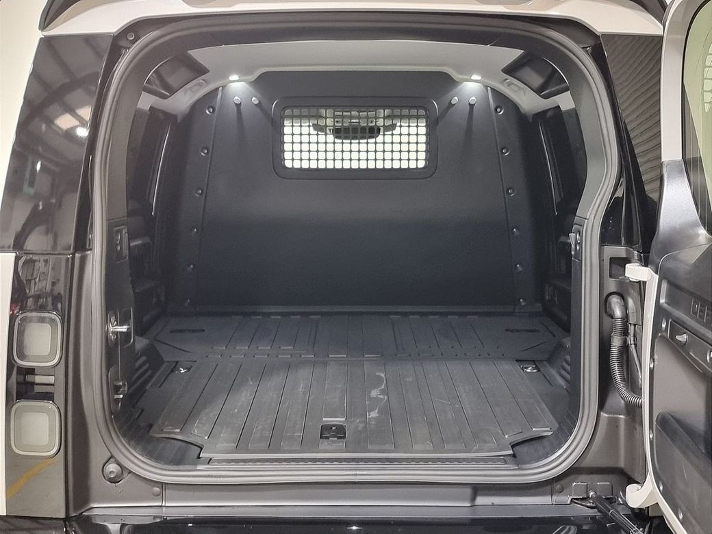 2026 Land Rover Defender
