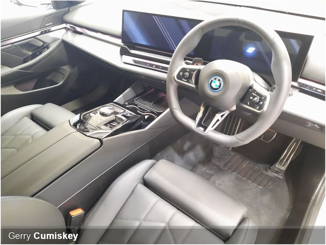 2025 BMW i5