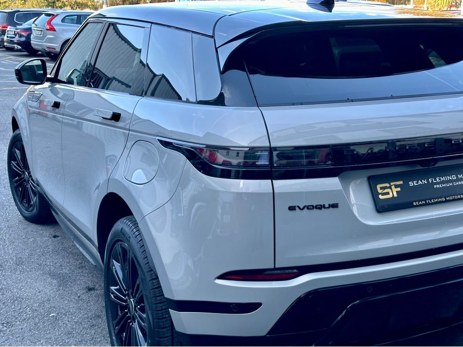2025 Land Rover Range Rover Evoque