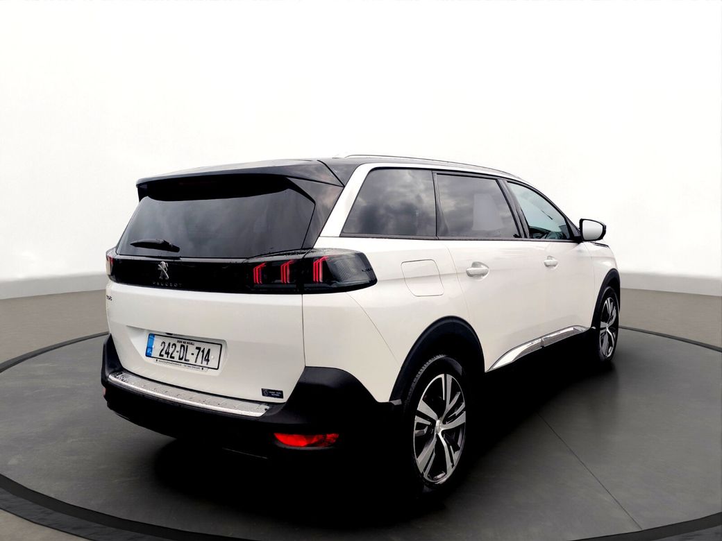 2024 Peugeot 5008