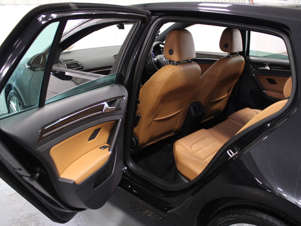 2016 Volkswagen Golf