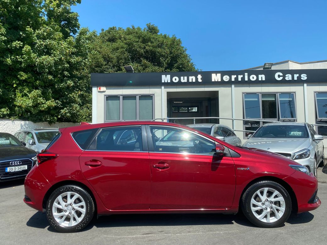2017 Toyota Auris