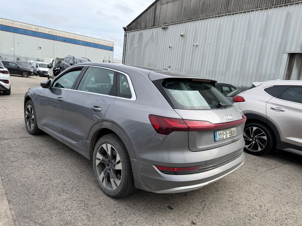 2022 Audi e-tron