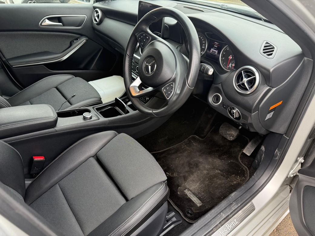 2018 Mercedes-Benz A 180