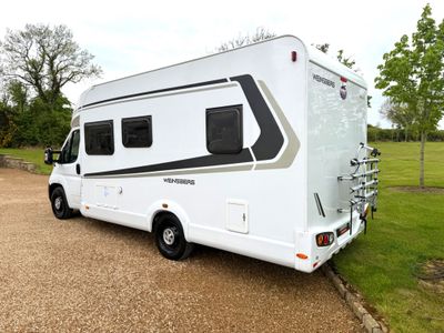 2019 WEINSBERG  CARA SUITE 650 R.H.D 