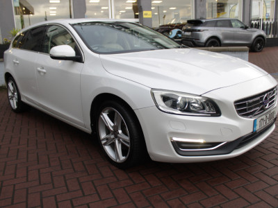 2017 Volvo V60