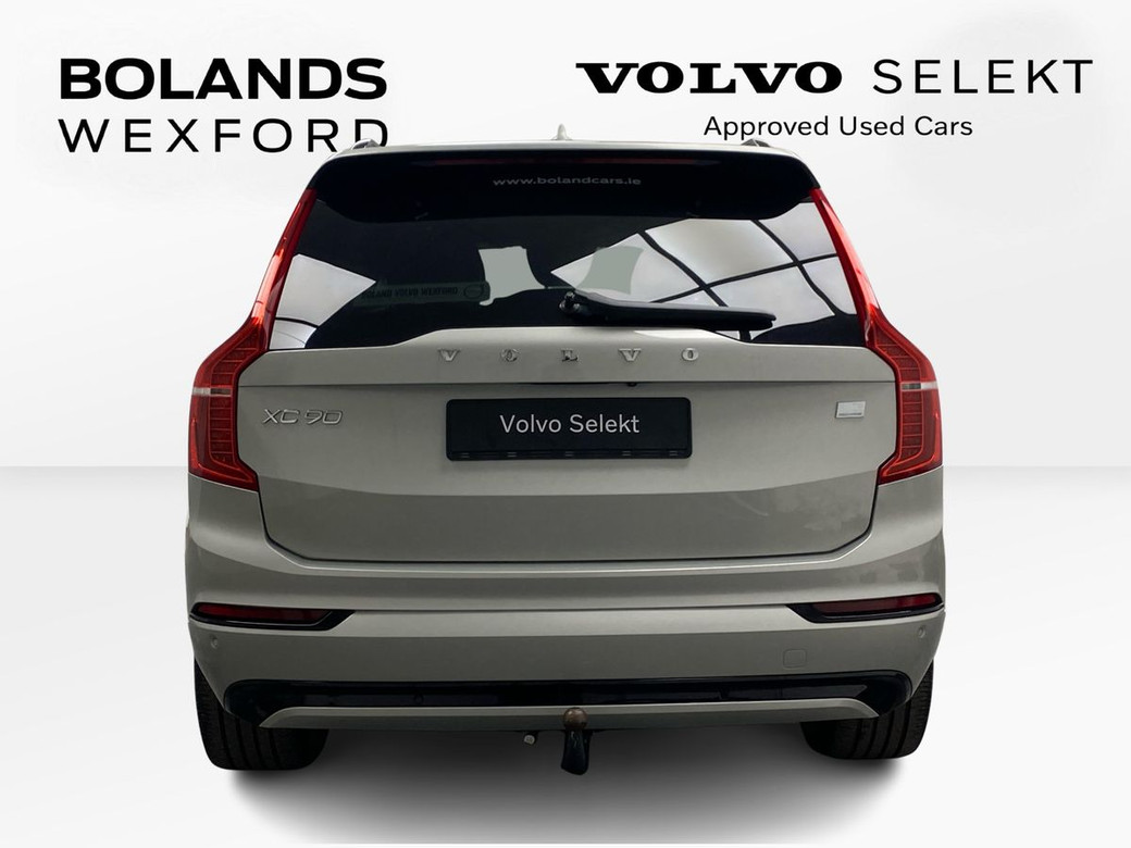 2022 Volvo XC90