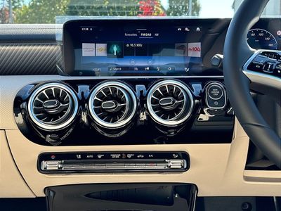 2025 Mercedes-Benz CLA Class