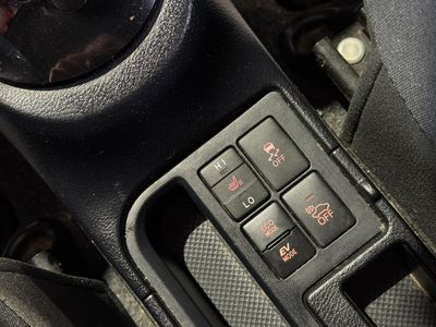 2017 Toyota Vitz
