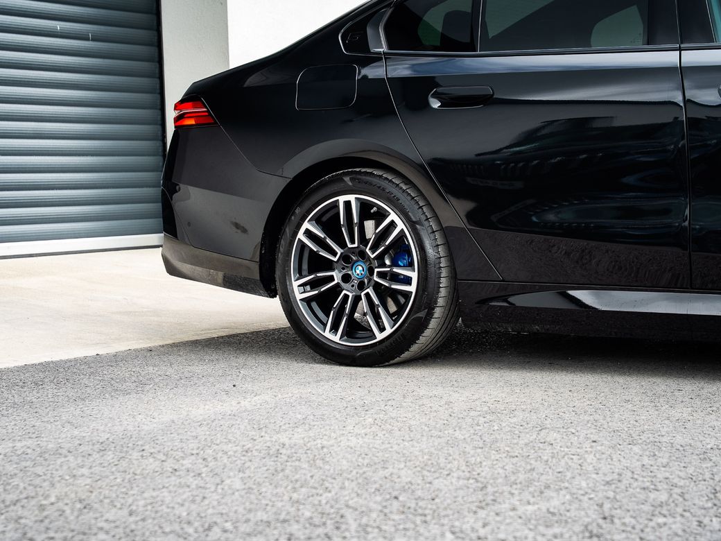 2025 BMW 5 Series