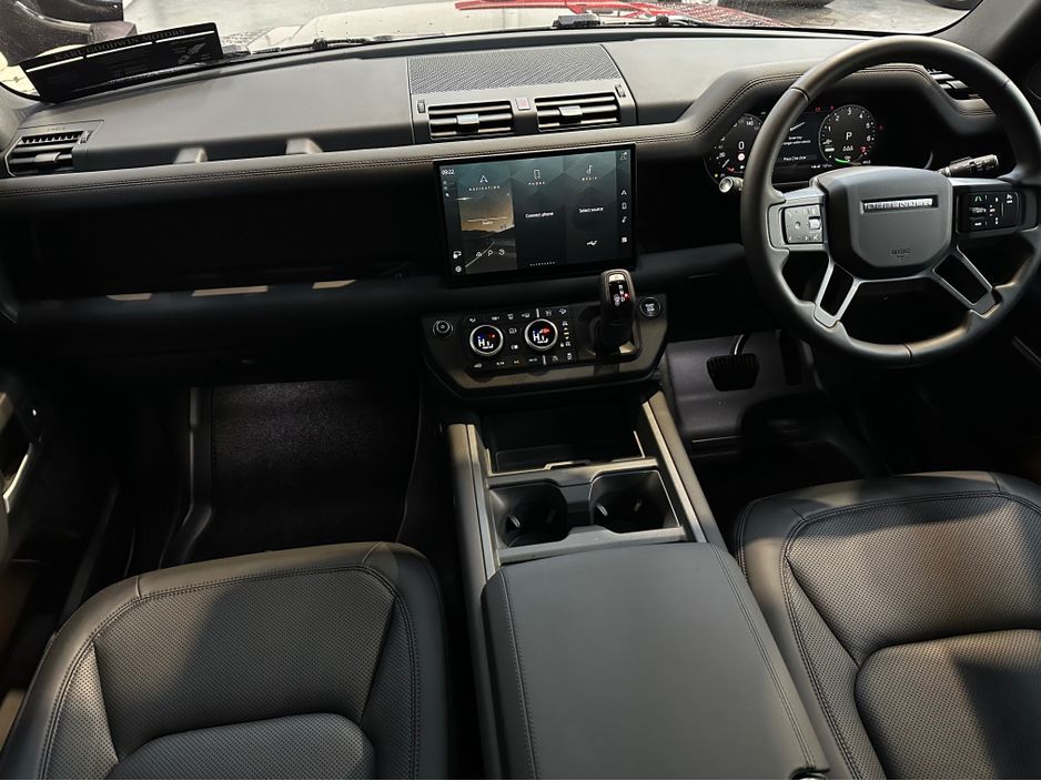 2025 Land Rover Defender