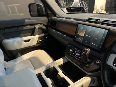 2025 Land Rover Defender