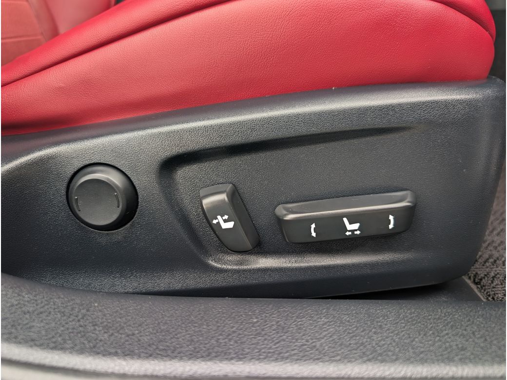 2015 Lexus IS 300h