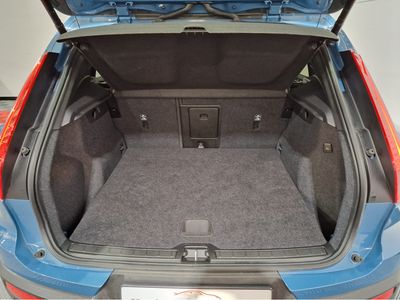 2023 Volvo XC40