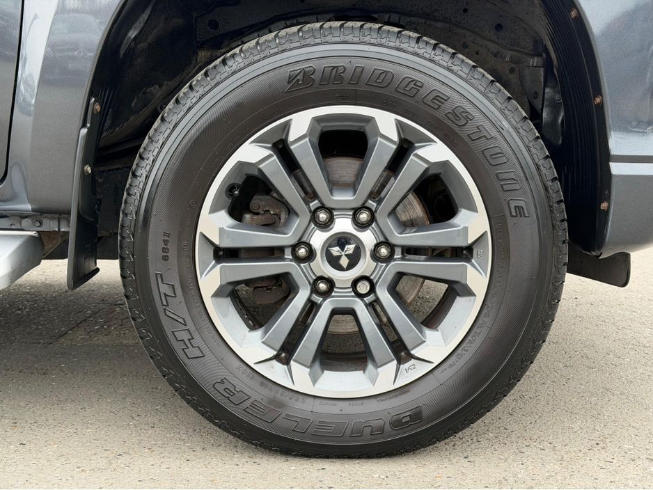 2020 Mitsubishi L200