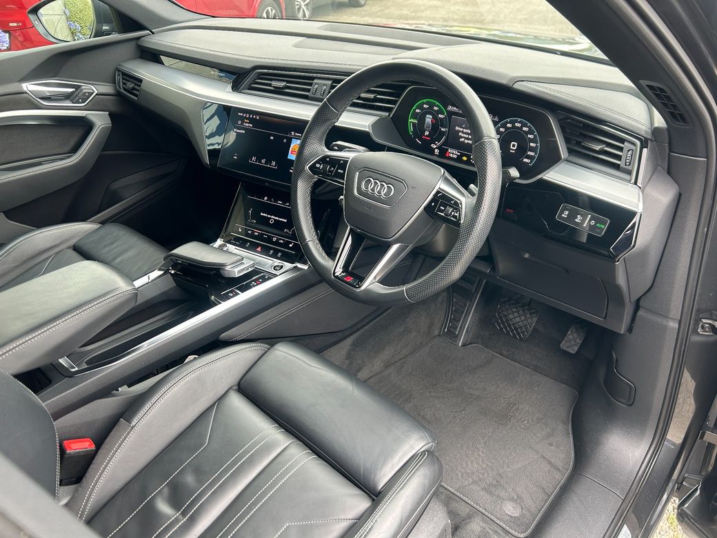 2022 Audi e-tron