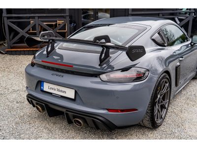 2023 Porsche Cayman