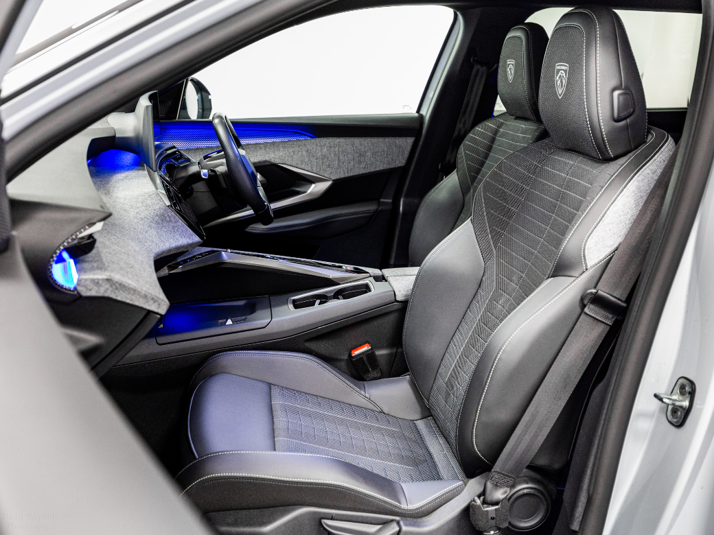 2025 Peugeot 5008