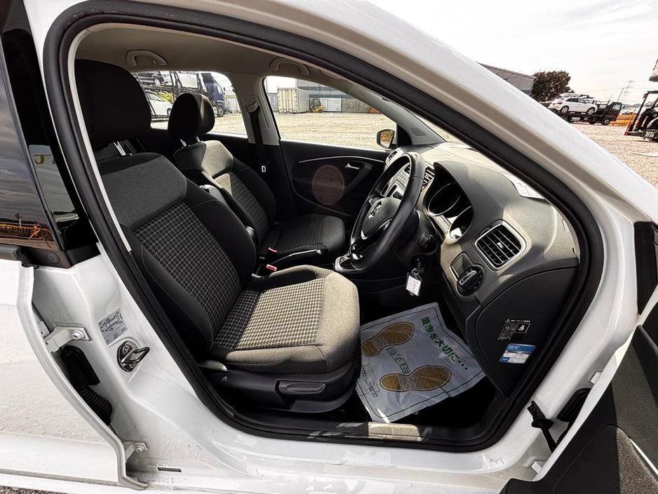 2017 Volkswagen Polo