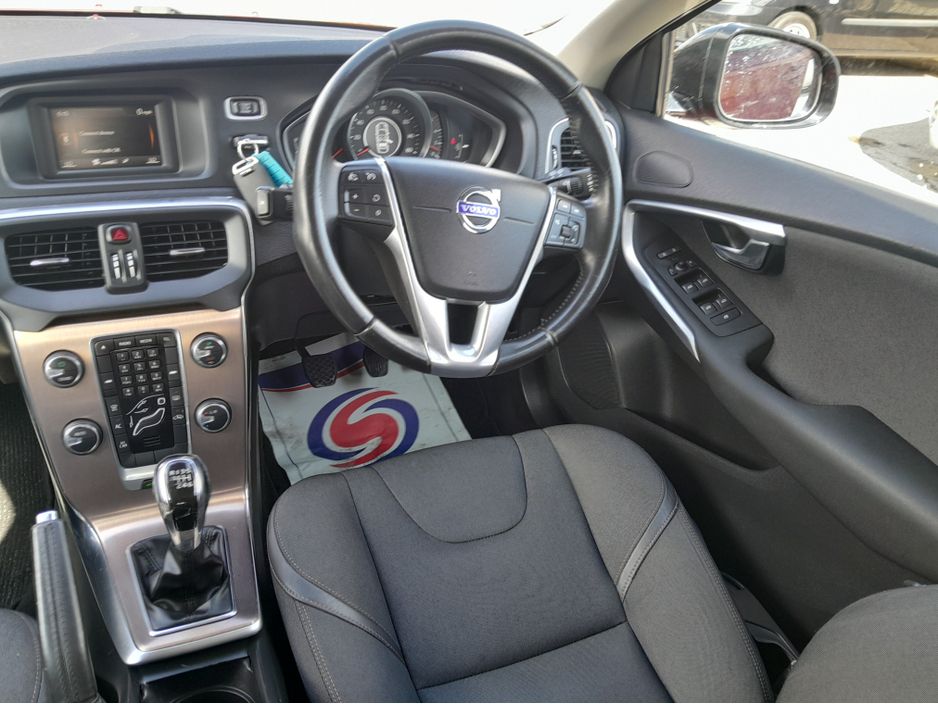 2015 Volvo V40