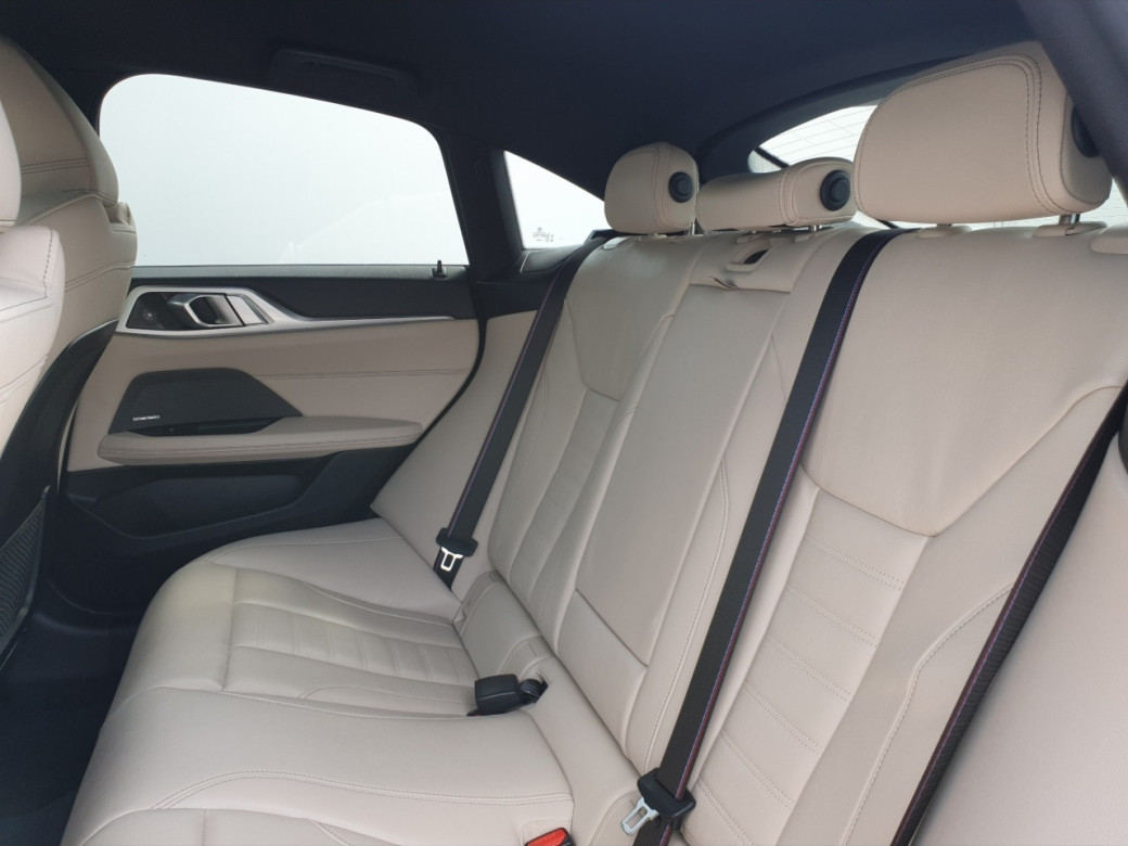 2023 BMW i4