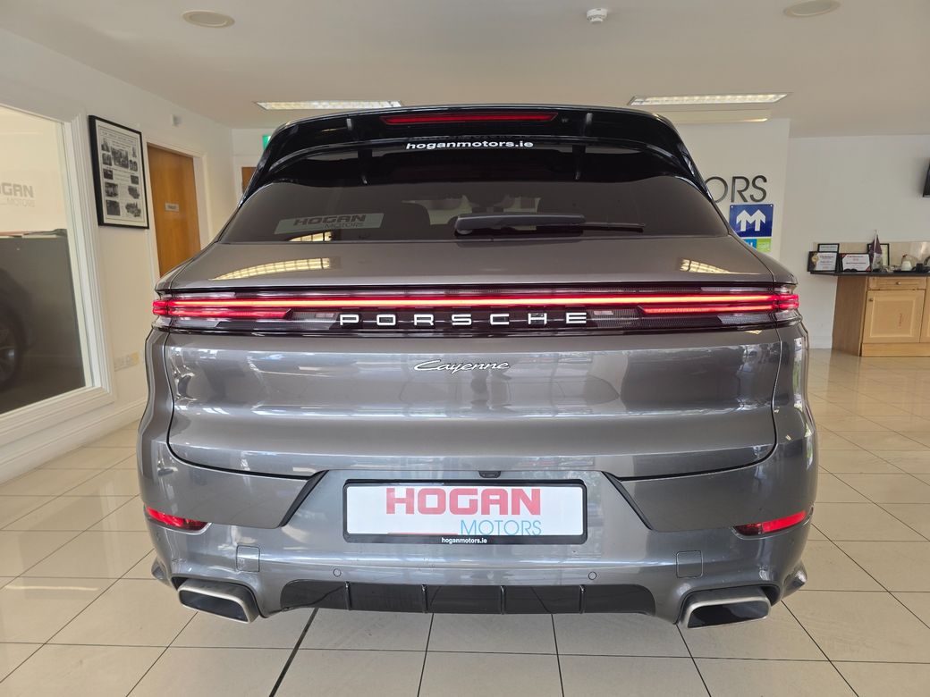 2025 Porsche Cayenne