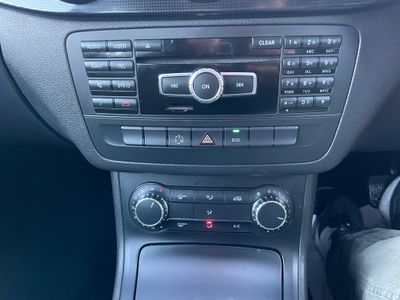 2012 Mercedes-Benz B 180