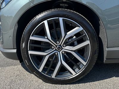 2026 Volvo EX60