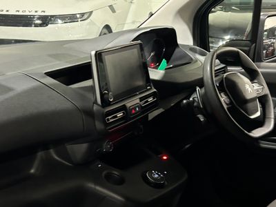 2021 Peugeot Partner