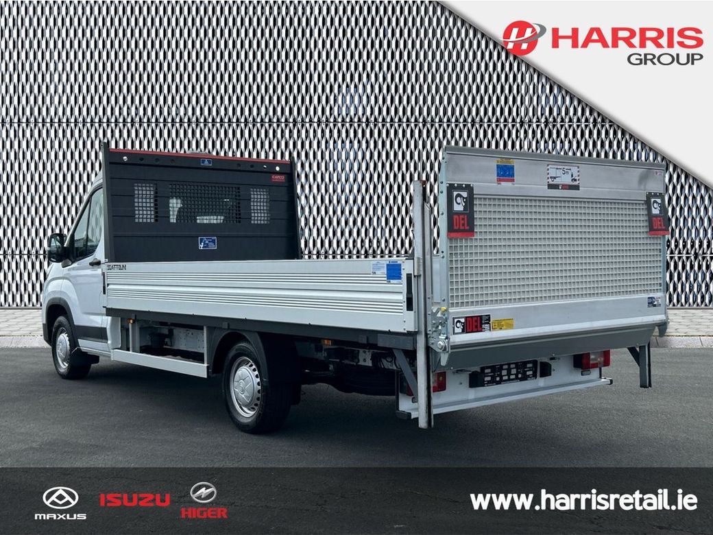 2026 White Maxus Deliver 9