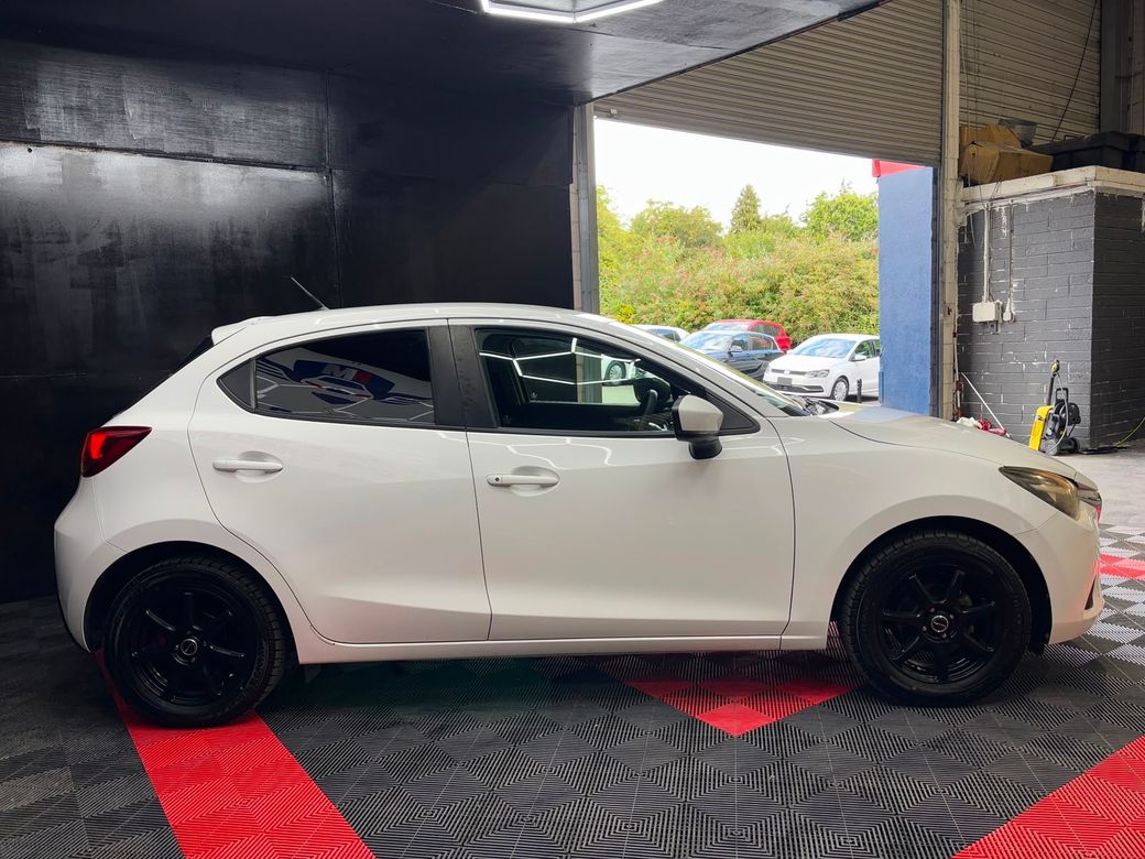 2017 Mazda Demio