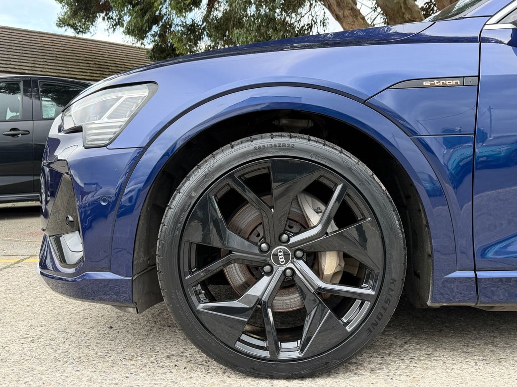 2022 Audi e-tron