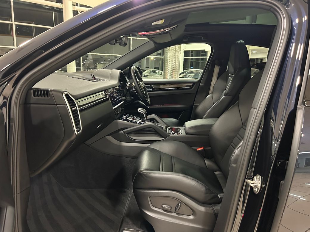 2023 Porsche Cayenne