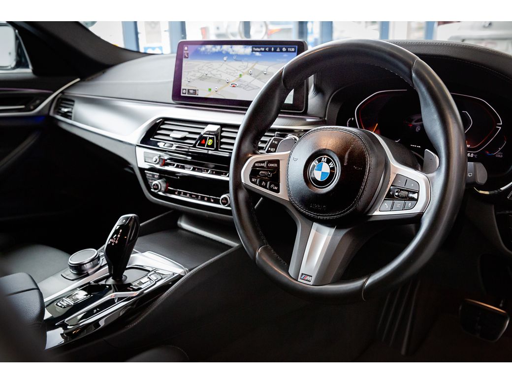 2022 BMW 5 Series