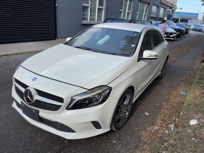 2015 Mercedes-Benz A 180
