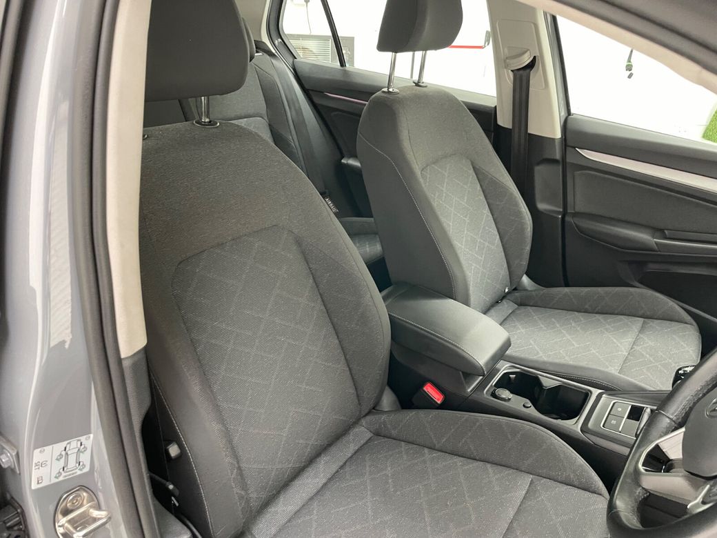 2023 Volkswagen Golf