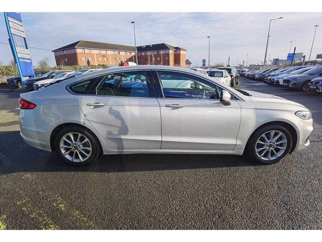 2021 Ford Mondeo