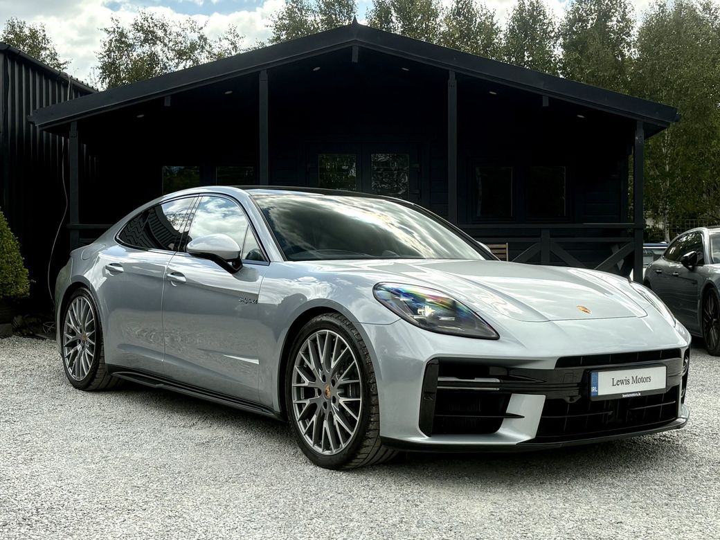 2025 Porsche Panamera