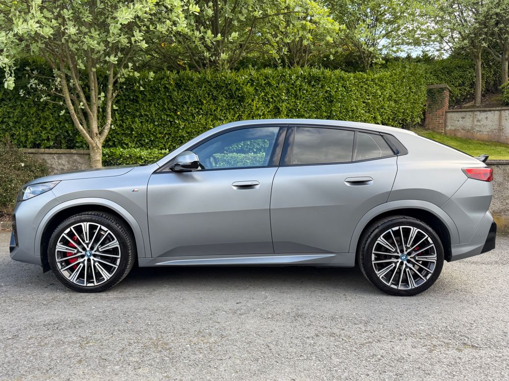 2024 BMW iX2